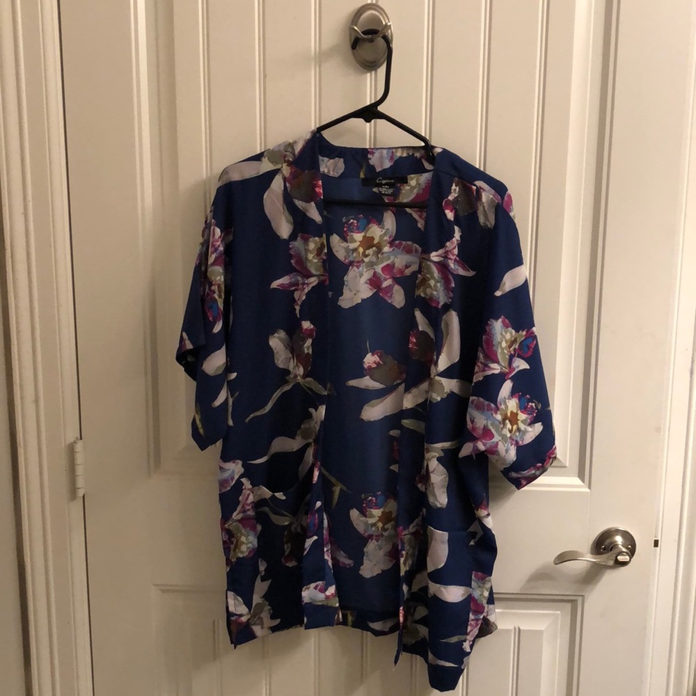 Cejon Open Tunic